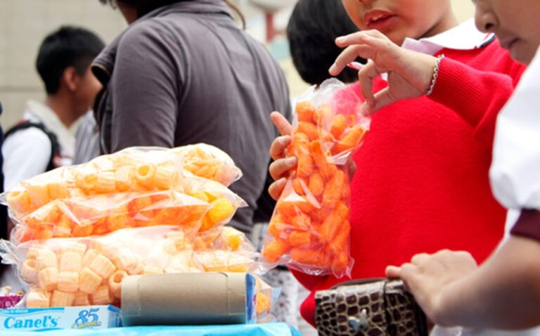 Pequeños comerciantes buscarán apoyo legislativo contra ‘Ley antichatarra’