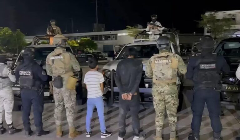 Detienen en Tabasco a menor de 14 años, «El Niño Sicario», con armas, drogas y mensajes amenazantes