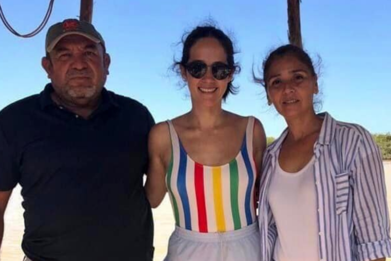 Ximena Sariñana disfruta un paseo por por la UMA San Manuel, El Cuyo