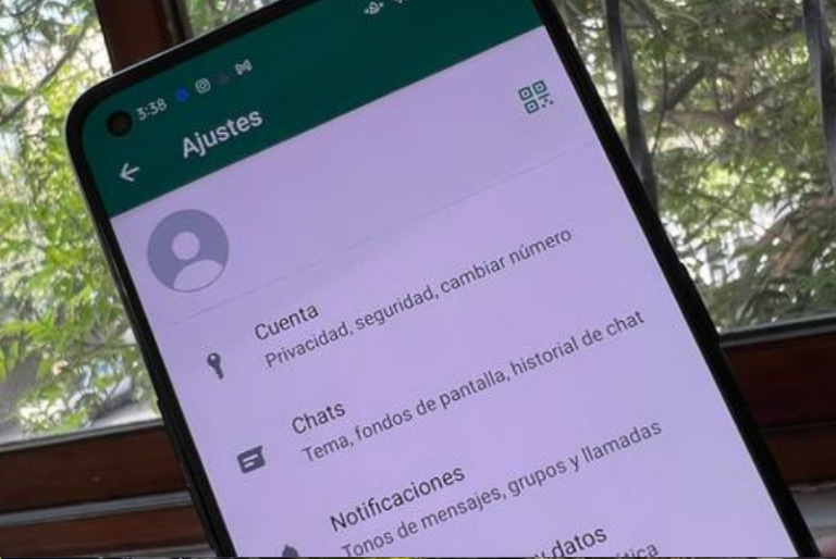 WhatsApp: Cómo poner tu nombre en blanco