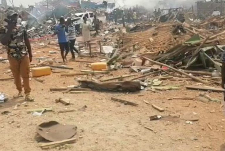 Explosión de camión en Ghana deja al menos 17 muertos