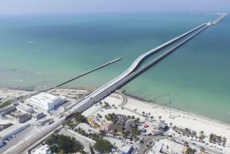 Viviendas de puerto Progreso al borde del colapso; el mar se está comiendo las playas