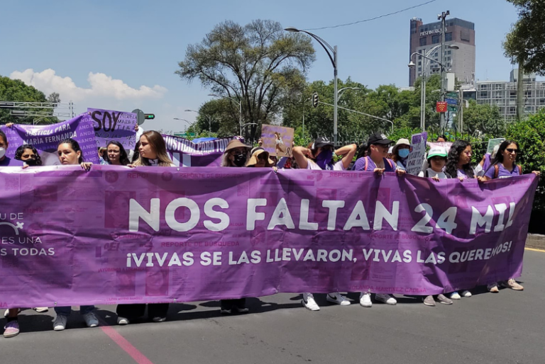 Marchan en CDMX para exigir justicia por caso de Debanhi Escobar