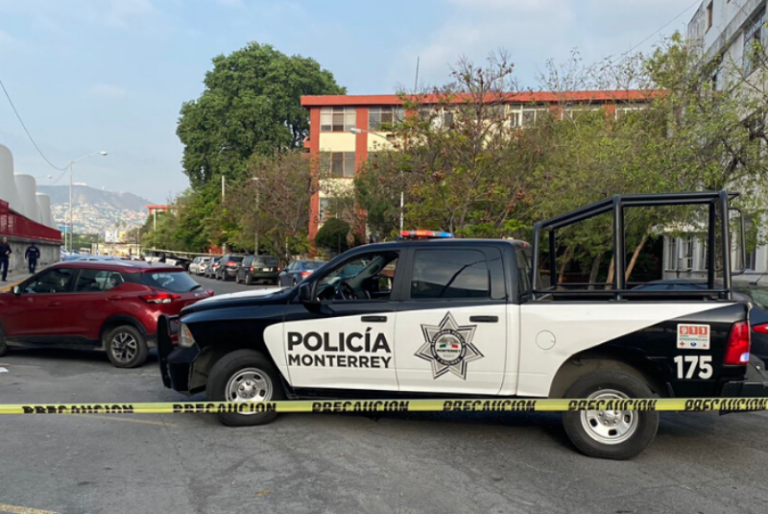 Encuentran identificación de Debanhi en Condominios Constitución, en el centro de Monterrey