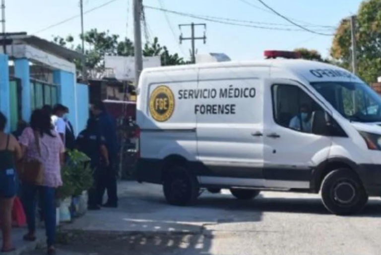 Encuentran a hombre colgado en un departamento de Progreso