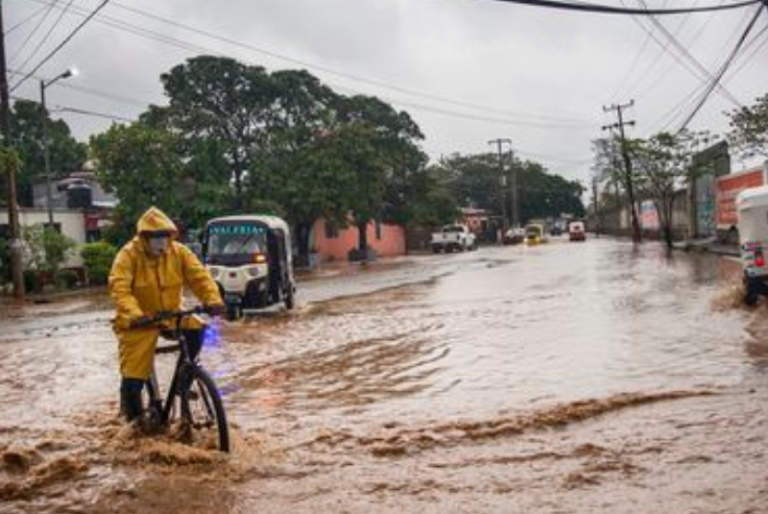 Agatha deja 11 muertos y 21 desaparecidos en Oaxaca