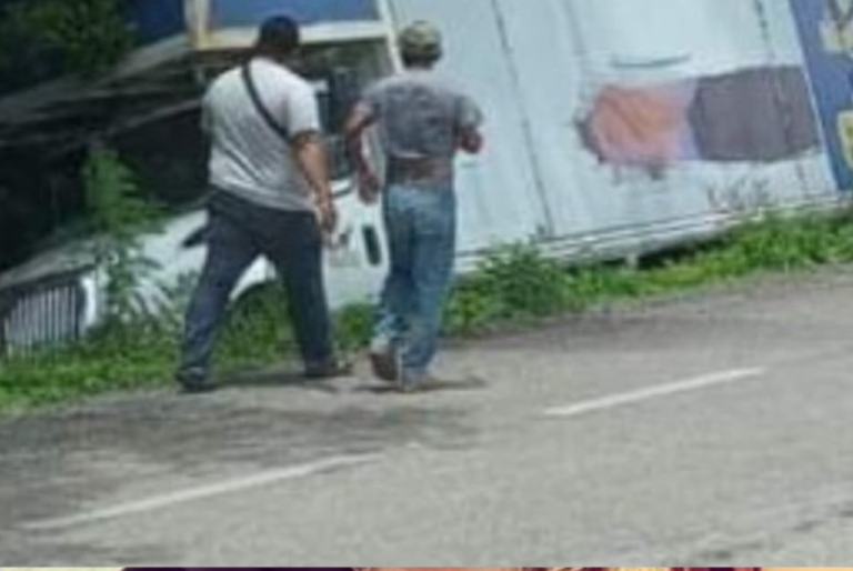 Rapiñan camión de galletas en  la carretera Sabancuy- Champotón