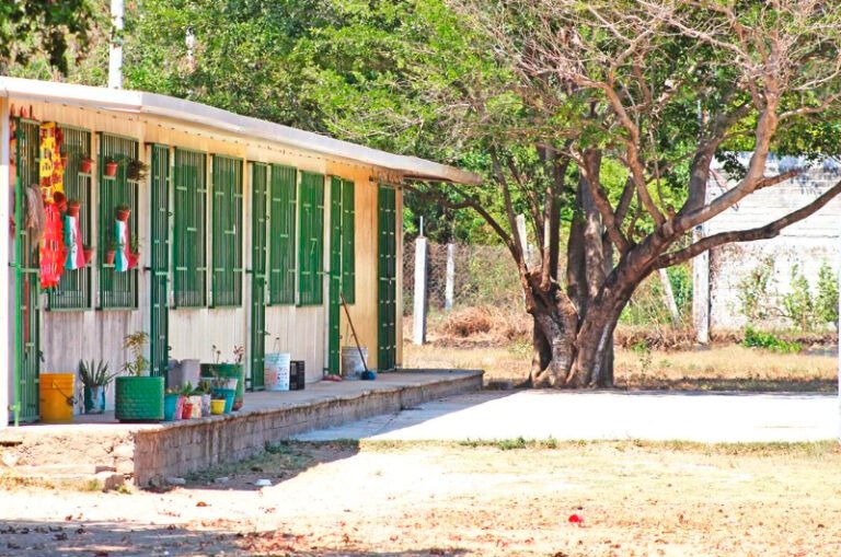 Vinculan a proceso a menores que quemaron con alcohol a Juan Pablo en telesecundaria de Querétaro