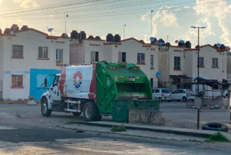 Hallan restos humanos en contenedor de basura en fraccionamiento de Cancún