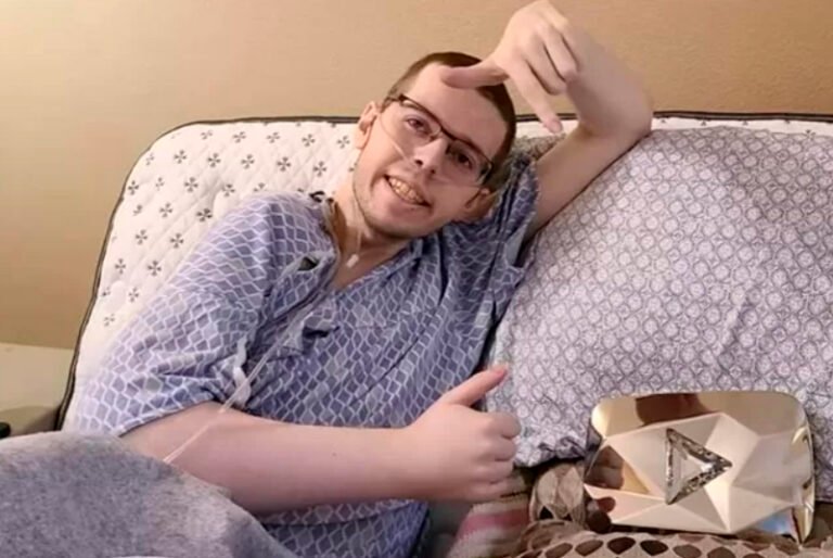 Muere a los 23 años el conocido youtuber del videojuego Minecraft