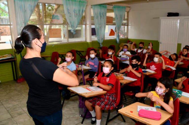 ¿Cómo surgió la iniciativa de Conapred para permitir a los niños llevar cabello largo y pintado a la escuela?