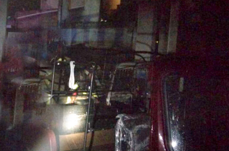 Se queman siete mototaxis y un autobús en las instalaciones de la Fesoc en Cancún