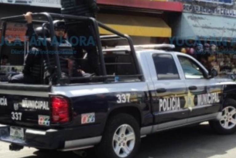 Intervención de policías en riña de mujeres concluye en agresión a un agente