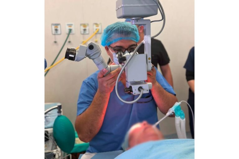 IMSS Los Mochis realiza histórico primer trasplante de córnea y devuelve esperanza a paciente de 65 años