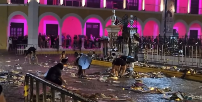 💧 Lluvia arruina miles de libros donados por Somos Más AC en el Centro Histórico