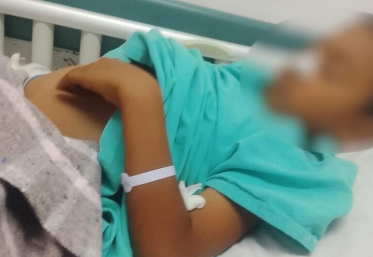 Familia de niño yucateco solicita apoyo tras delicada cirugía intestinal en Mérida