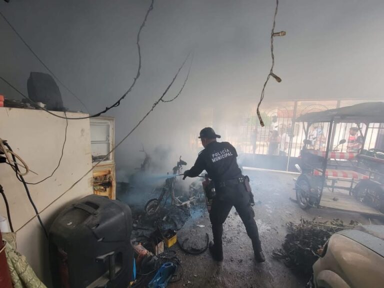 Incendio destruye taller de motocicletas en Umán; cuantiosas pérdidas materiales