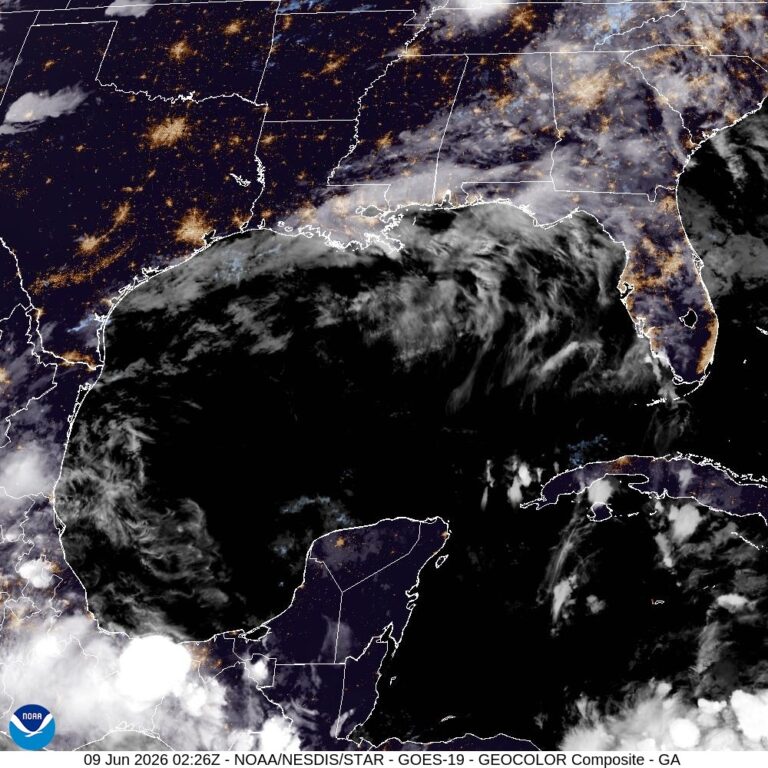 Onda Tropical No. 5 provocará lluvias y sensación térmica de hasta 48 grados en Yucatán